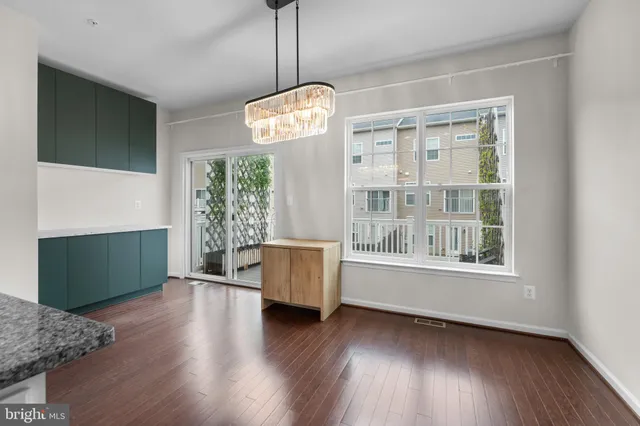 $2,400 | 5957 Whelan Lane, Frederick, MD 21703