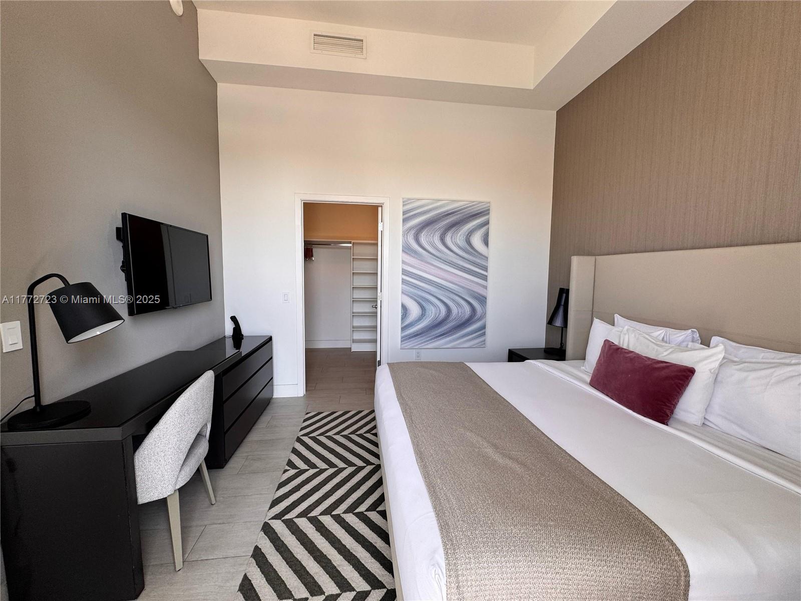 4010 South Ocean Drive, Unit R204 Hollywood, FL 33019 - Photo 5 of 10