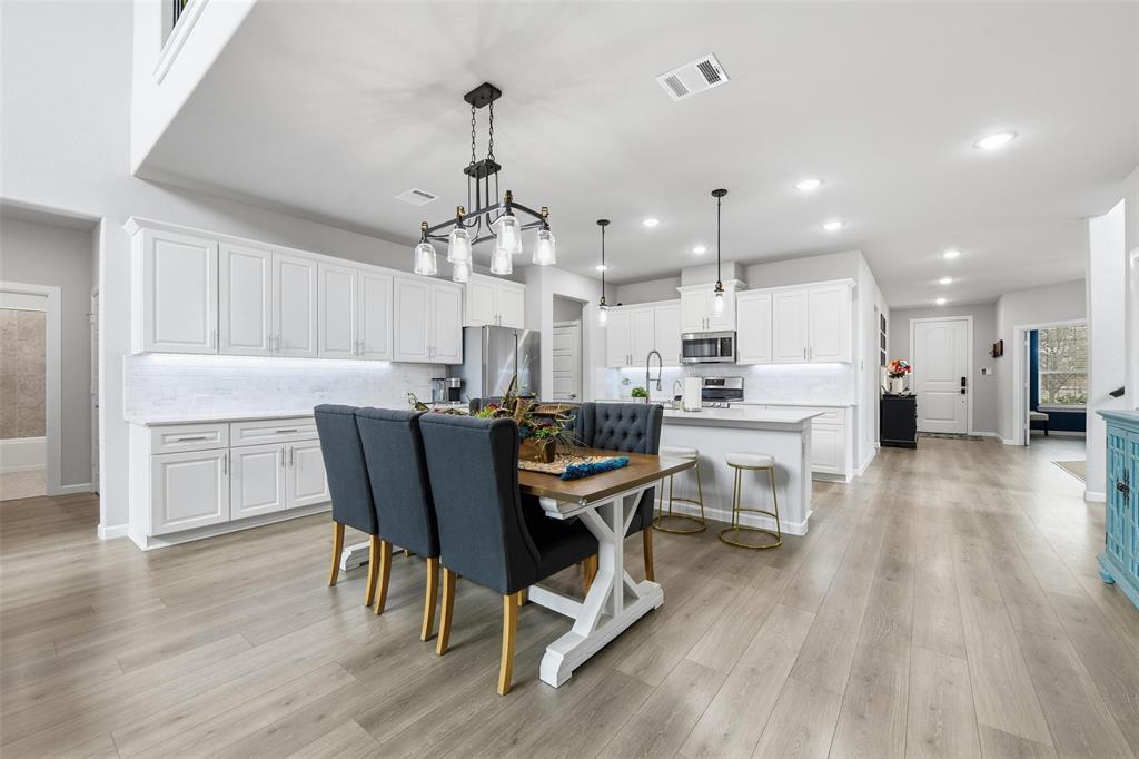 12148 Willet Road Fort Worth, TX 76052 - Photo 11 of 40