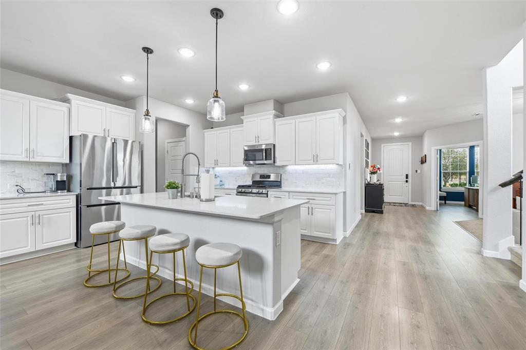 12148 Willet Road Fort Worth, TX 76052 - Photo 7 of 40