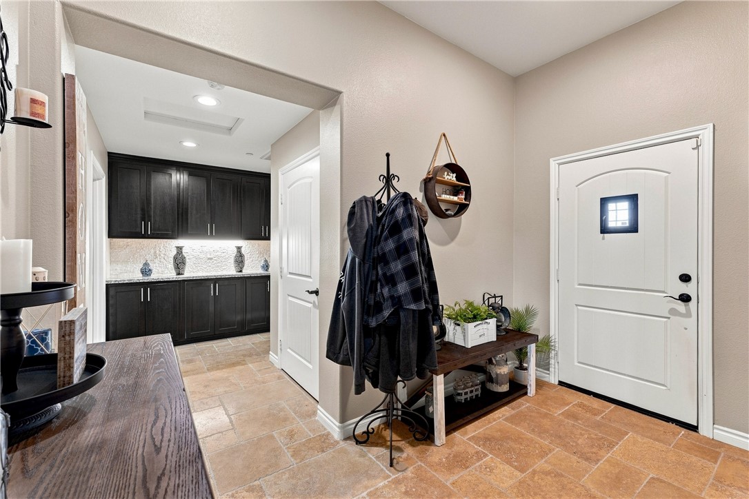 10215 Nielson Road Oak Hills, CA 92344 - Photo 34 of 44 Gallery Image 34