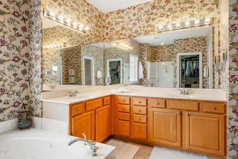 $785,000 | 100 Harrison Court, Chapel Hill, NC 27516