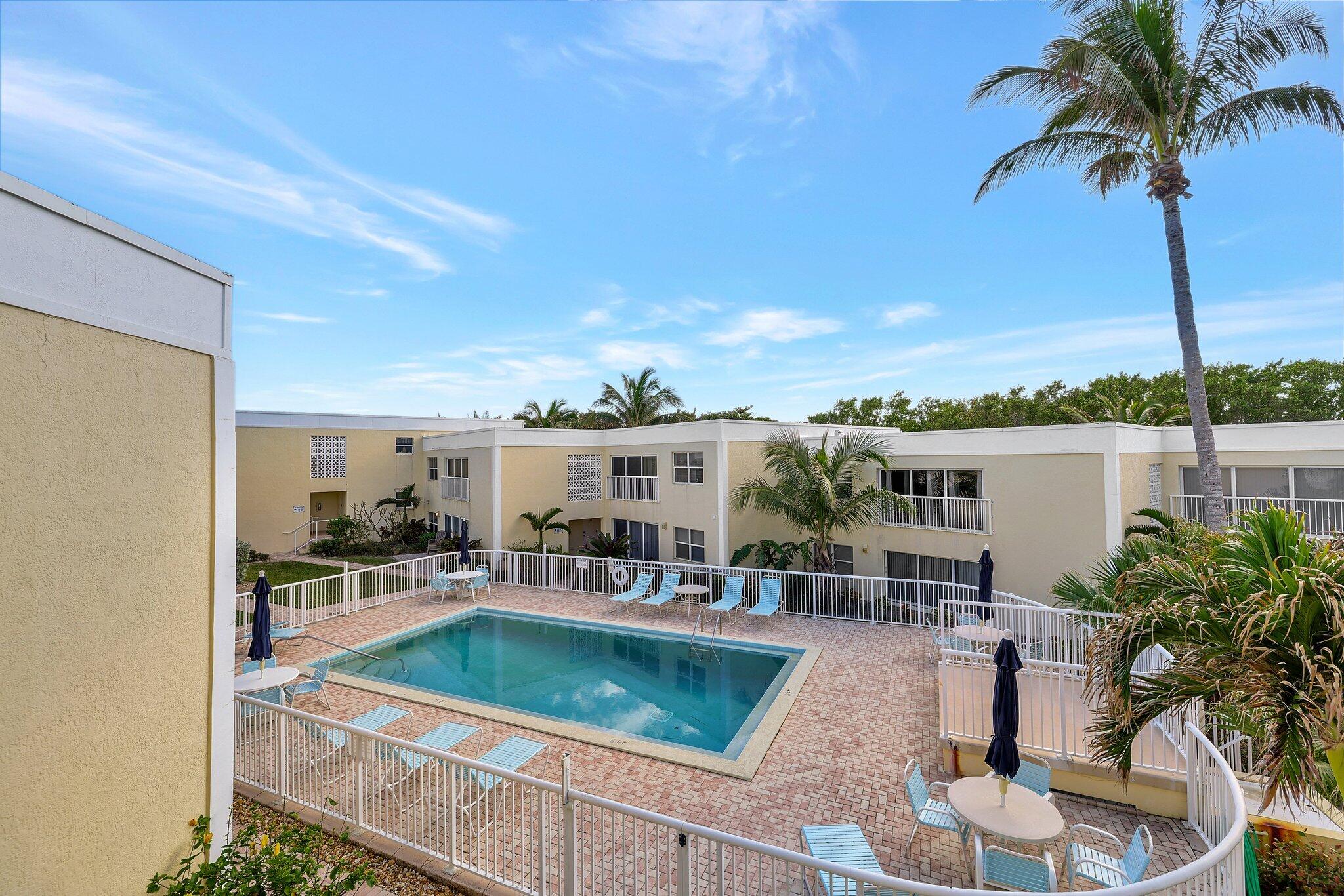 3541 Northeast Ocean Boulevard, Unit 6 Stuart, FL 34996 - Photo 17 of 24 33-web-or-mls-632A8732