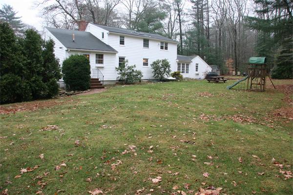 4 Vernon Road Scituate, MA 02066 - Photo 5 of 24 Gallery Image 5