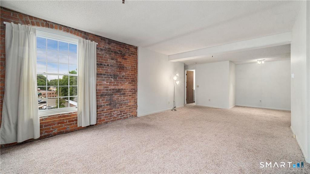 55 Oil Mill Road, Unit 22 Danbury, CT 06810 - Photo 3 of 14