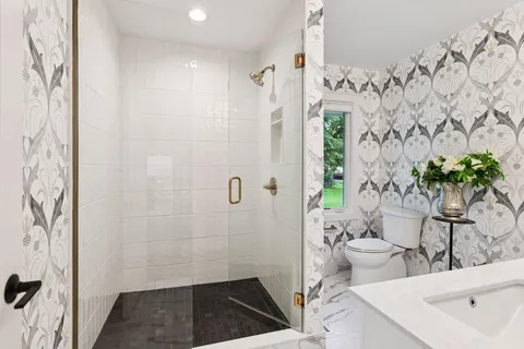 $900,000 | 3930 Cottage Lane, Minnetonka, MN 55305