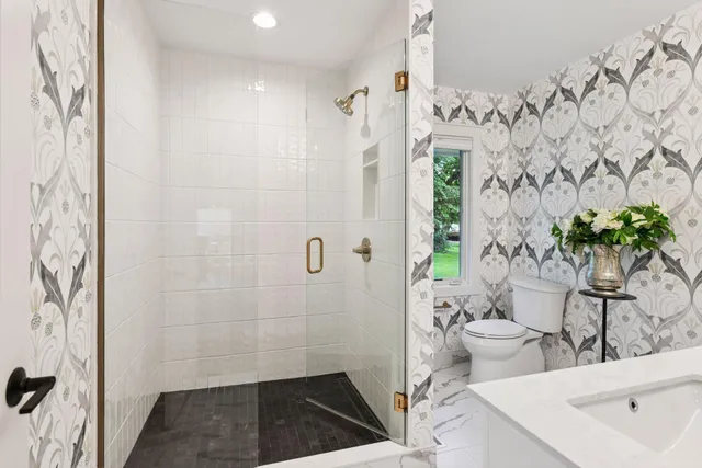 $900,000 | 3930 Cottage Lane, Minnetonka, MN 55305