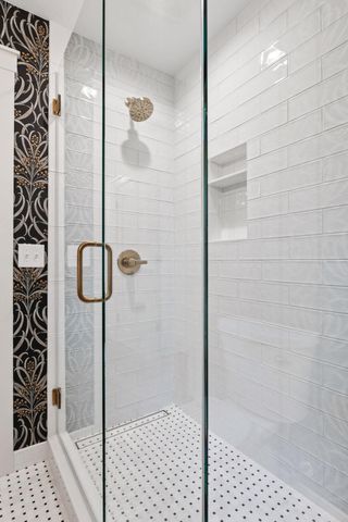 $900,000 | 3930 Cottage Lane, Minnetonka, MN 55305