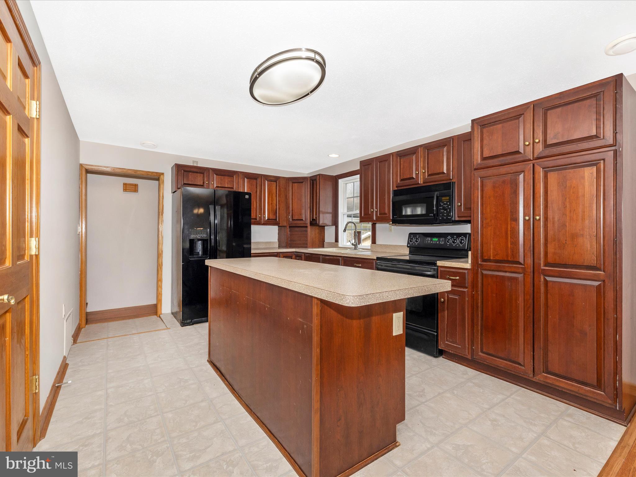 4439 John Draper Road Smithsburg, MD 21783 - Photo 15 of 63 Kitchen
