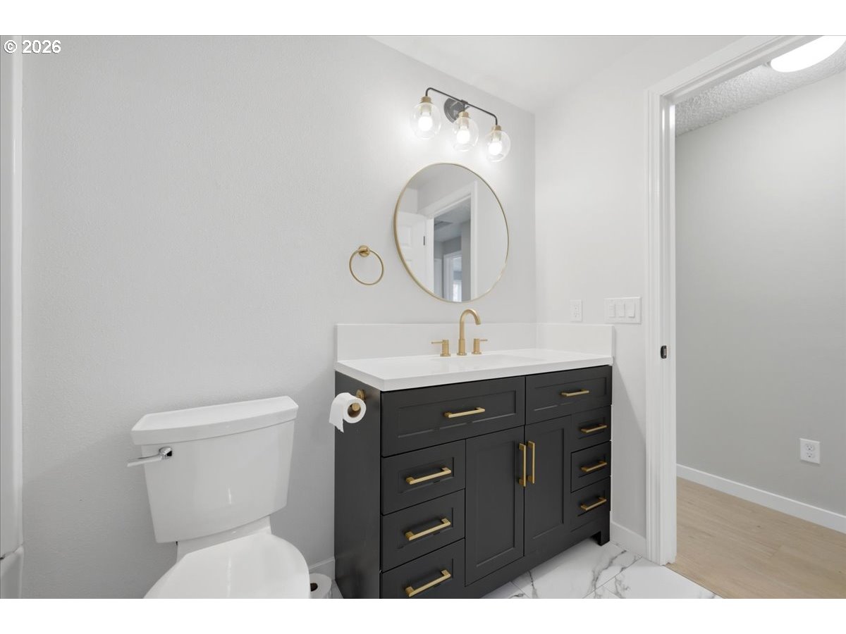 19805 Southwest Rock Road Beaverton, OR 97003 - Photo 18 of 31