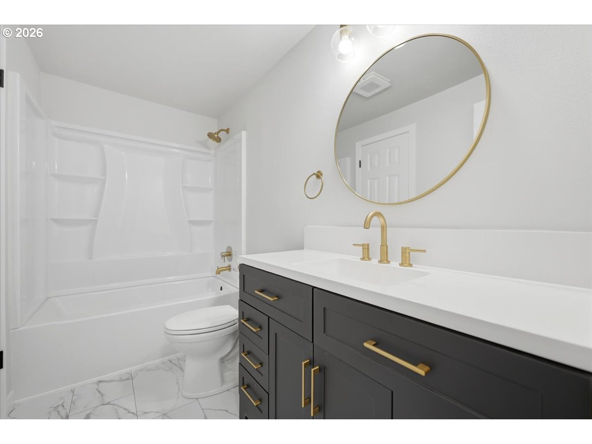 19805 Southwest Rock Road Beaverton, OR 97003 - Photo 19 of 31