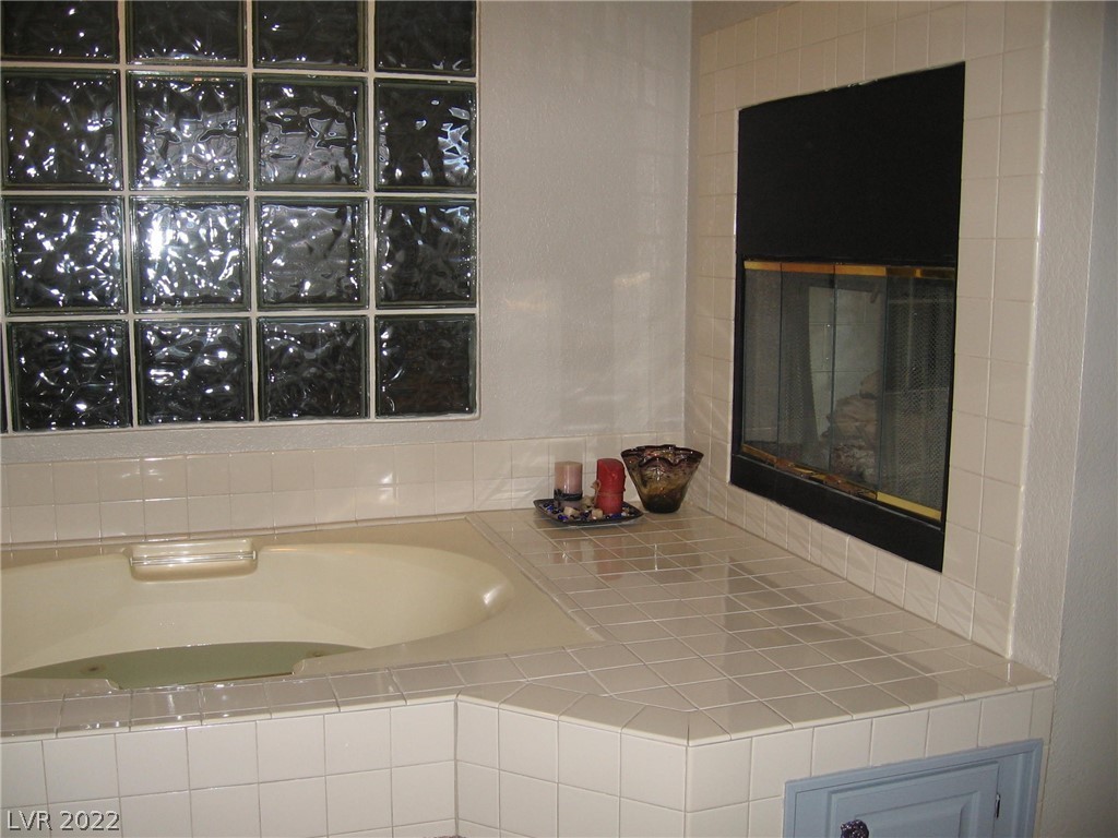 2604 Frontera Road Henderson, NV 89074 - Photo 16 of 33 Gallery Image 16