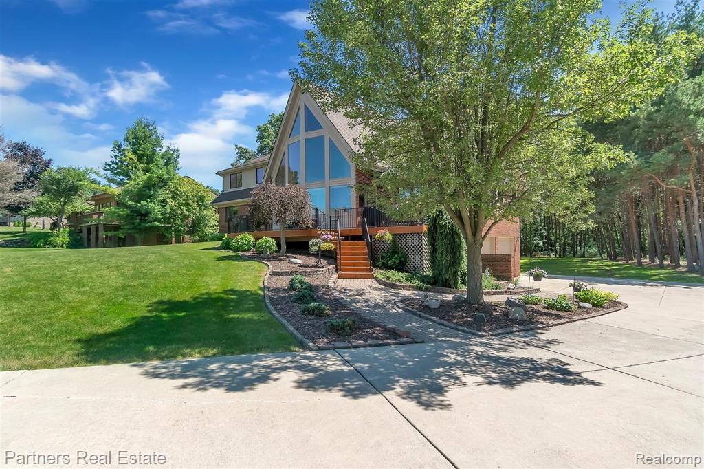 10890 Blaine Road Brighton, MI 48114 - Photo 7 of 61 Gallery Image 7