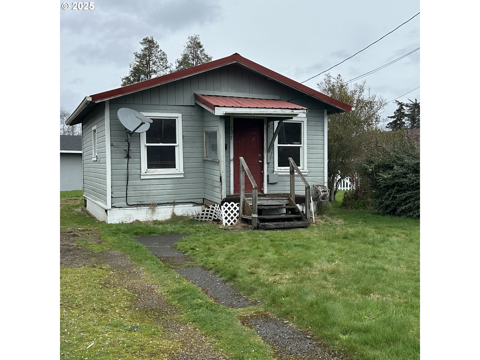 737 Myrtle Avenue Reedsport, OR 97467 - Photo 1 of 27 Gallery Image 1