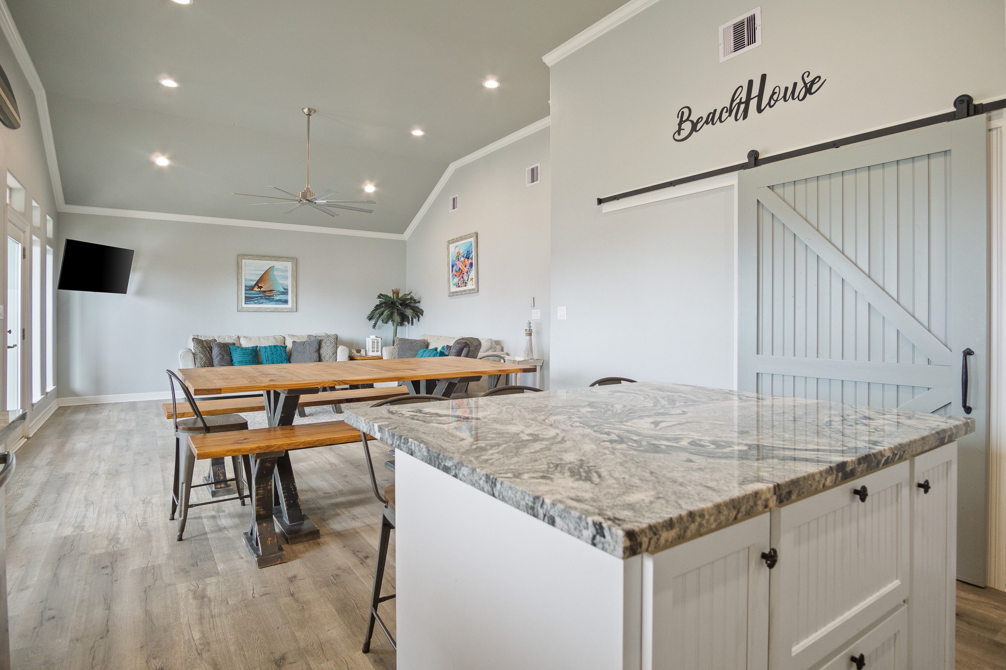 1819 Redfish Lane Crystal Beach, TX 77650 - Photo 6 of 34 a kitchen with a table and chairs in it