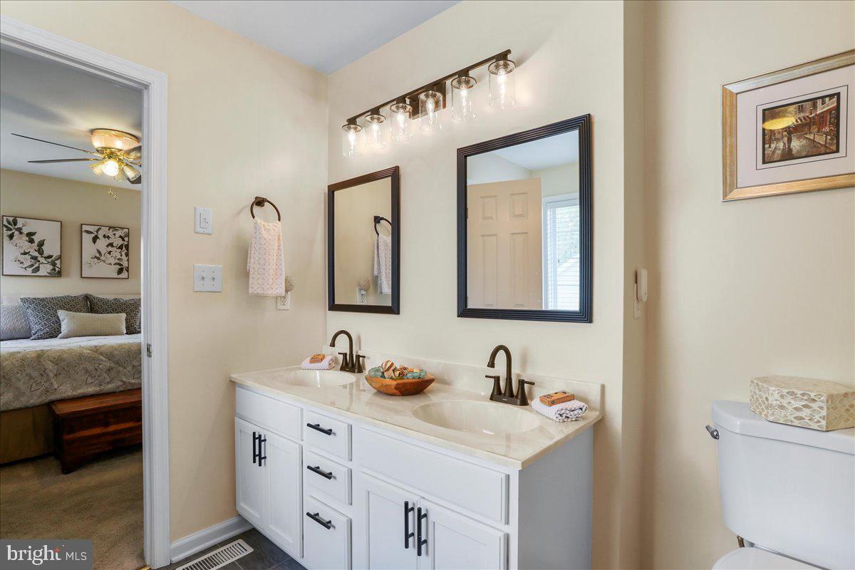462 Oak Lee Drive Ranson, WV 25438 - Photo 18 of 50 Gallery Image 18