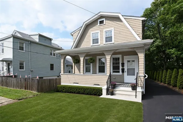 $695,000 | 289 Hathaway Street, Wallington, NJ 07057