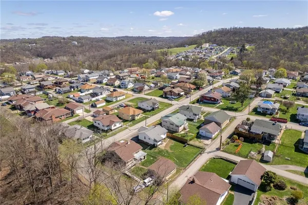$157,500 | 603 Memorial Drive, New Kensington, PA 15068
