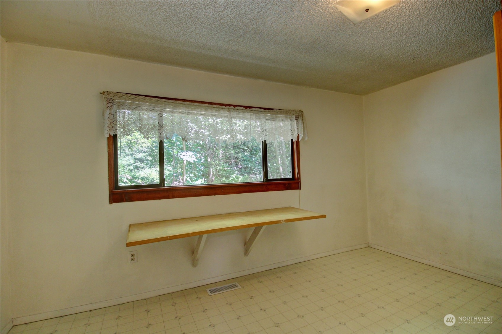 16105 OK Mill Road Snohomish, WA 98290 - Photo 19 of 34 a view of empty room with window