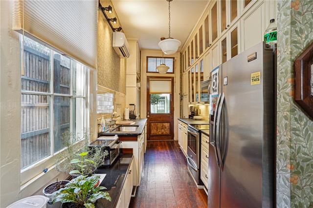 1703 Coliseum Street, Unit 1 New Orleans, LA 70130 - Photo 10 of 19