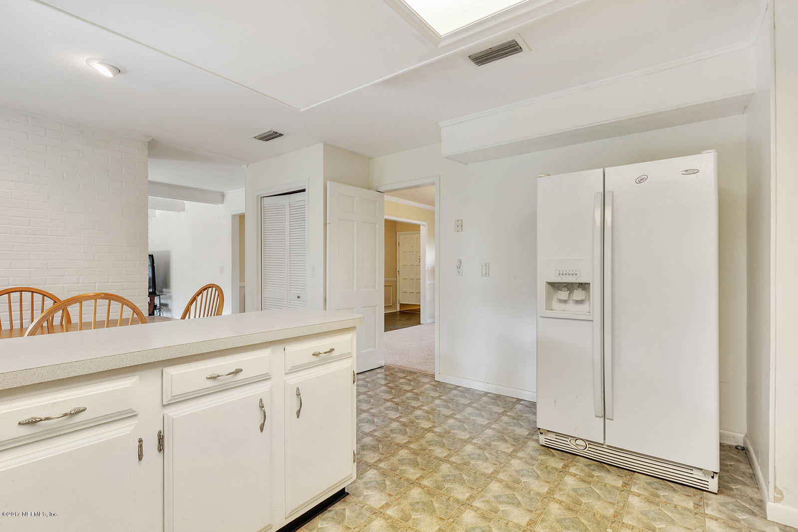 8141 Pine Lake Road Jacksonville, FL 32256 - Photo 13 of 23 014_1600x1067_mls (1)