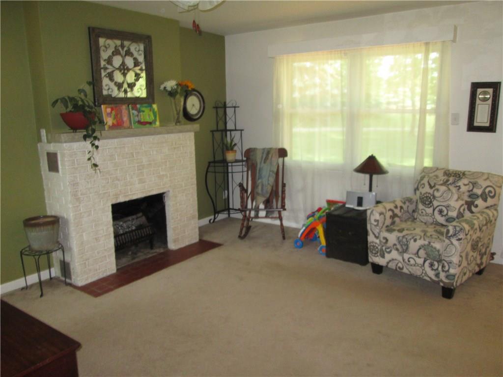 940 Bonniebrook Road Butler, PA 16002 - Photo 3 of 17