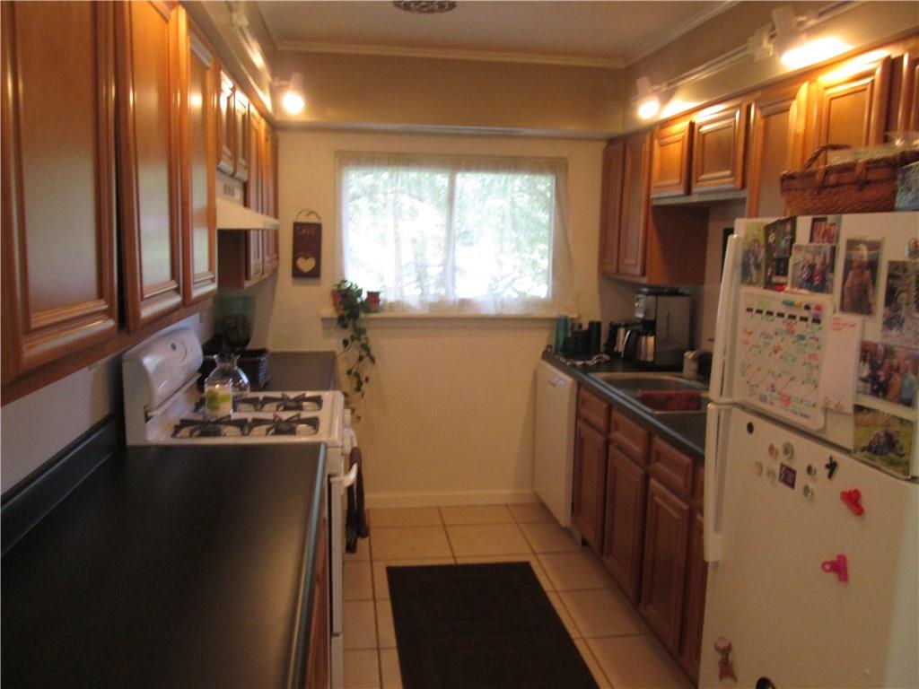 940 Bonniebrook Road Butler, PA 16002 - Photo 4 of 17