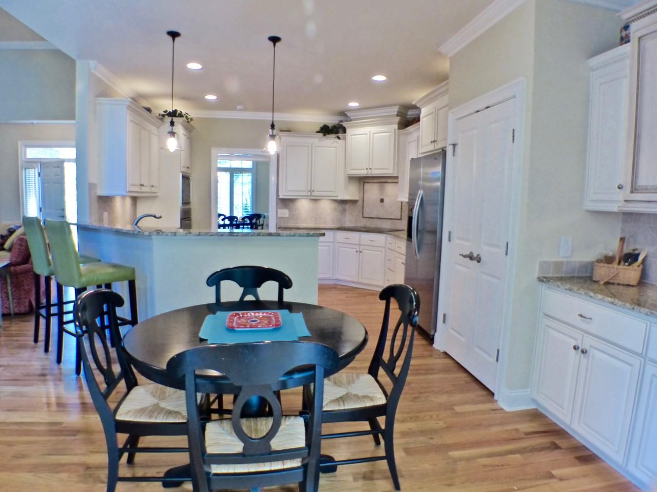 3 Oak Meadow Road Pinehurst, NC 28374 - Photo 7 of 27 Breakfast Nook area