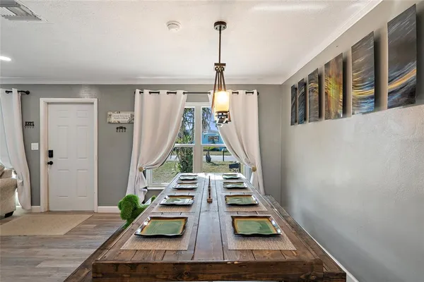 a view of entryway and hall