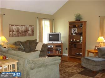 5 Wyndmere Road Marlton, NJ 08053 - Photo 2 of 12 Living Room