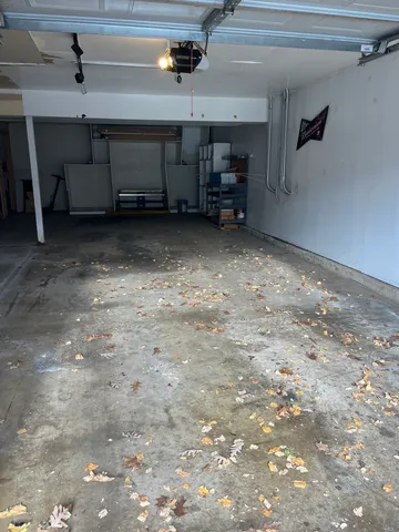 $1,950 | 612 Buckskin Lane, Unit 612, Carpentersville, IL 60110