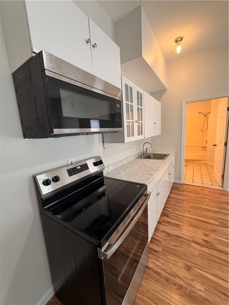 71 Hamlet Avenue, Unit 1R Woonsocket, RI 02895 - Photo 3 of 18