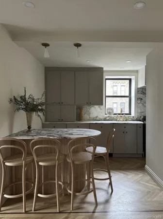 $625,000 | 7423 Ridge Boulevard, Unit 4E | Bay Ridge