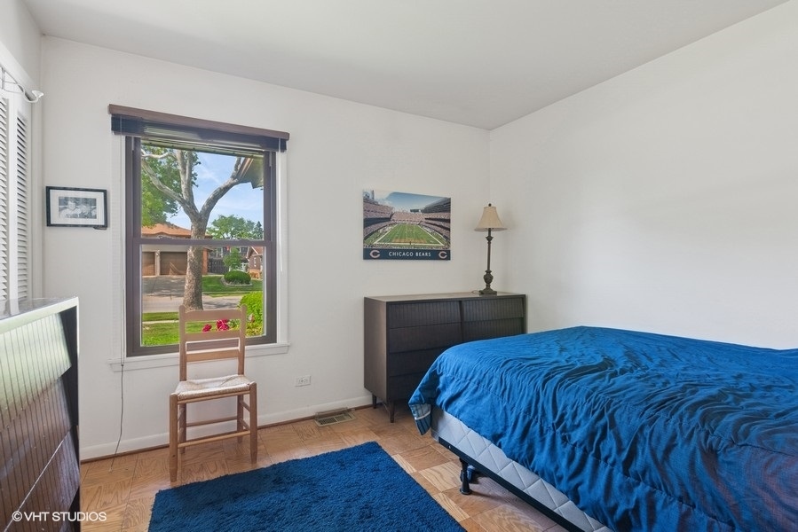 27 Keswick Road Elk Grove Village, IL 60007 - Photo 13 of 20 Gallery Image 13