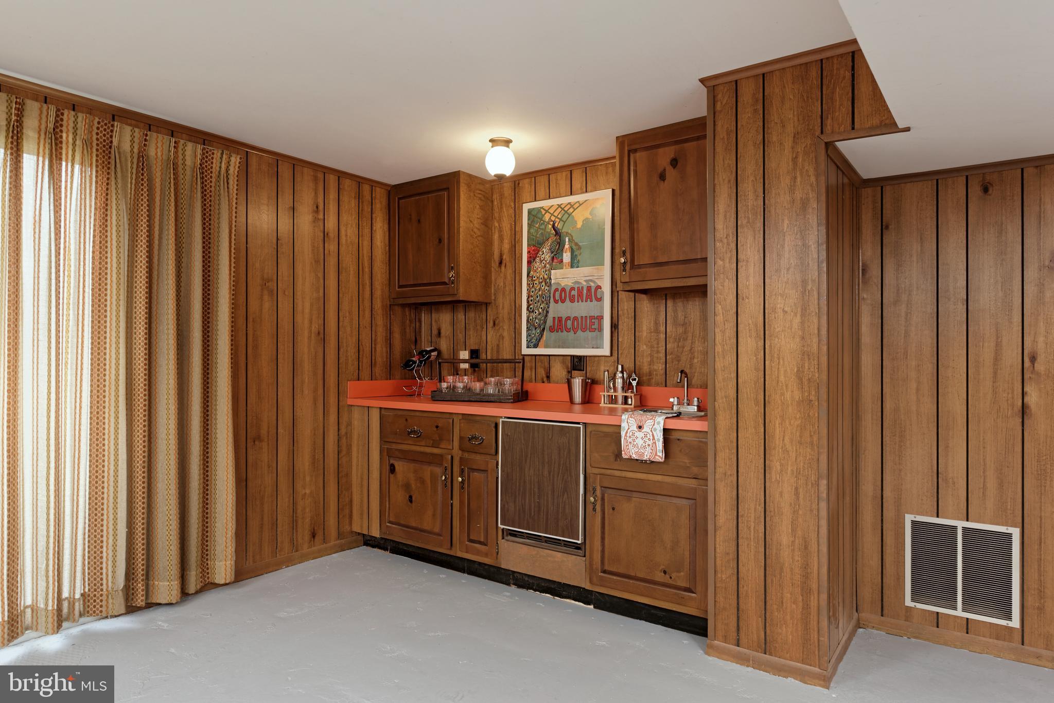 23281 Dover Road Middleburg, VA 20117 - Photo 29 of 65 Wet bar in lower level family room