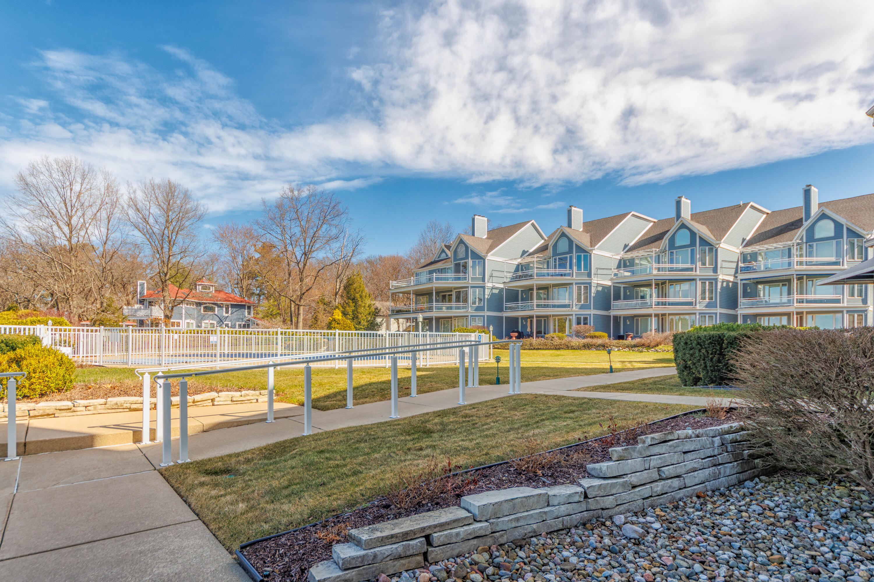 4144 Ridge Road, Unit 27 Stevensville, MI 49127 - Photo 39 of 44 Ridge_Rd_4144_27-5