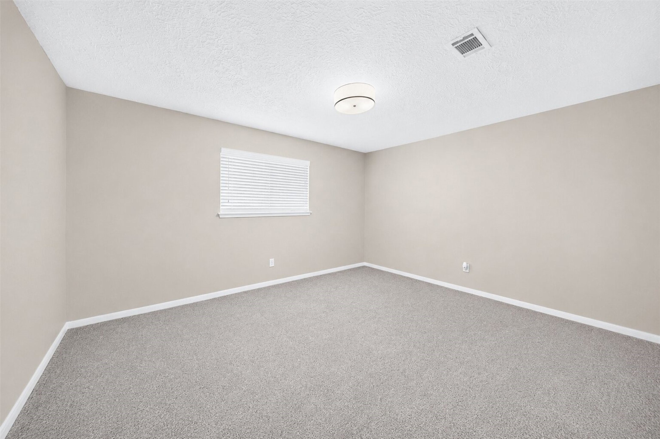 6507 Spring Leaf Drive Spring, TX 77379 - Photo 28 of 50 Reverse angle of the third bedroom.