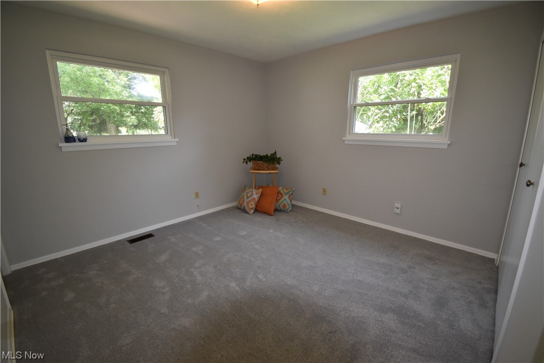 2480 River Road Willoughby Hills, OH 44094 - Photo 13 of 22 Owners bedroom with private half bath...
