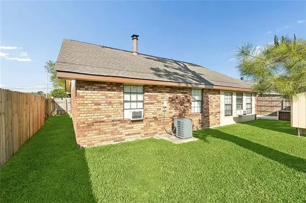 $235,000 | 1708 Tiffany Drive, Laplace, LA 70068