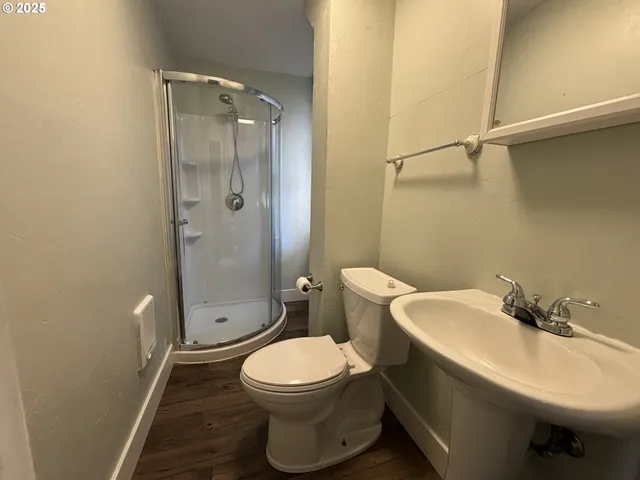 $359,000 | 503 Southeast Chadwick Street, Roseburg, OR 97470