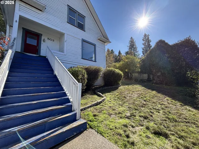$359,000 | 503 Southeast Chadwick Street, Roseburg, OR 97470