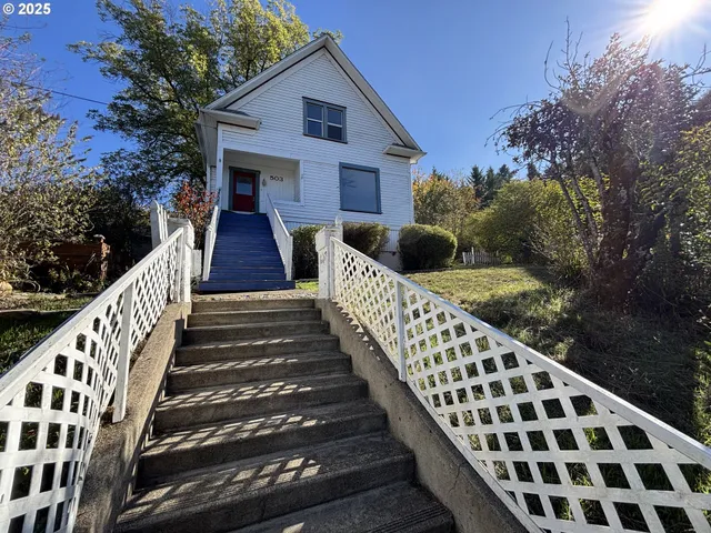 $359,000 | 503 Southeast Chadwick Street, Roseburg, OR 97470