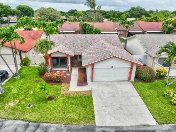 $479,000 | 3 Fawlkland Circle, Boynton Beach, FL 33426