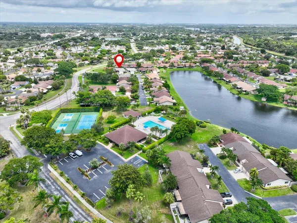 $479,000 | 3 Fawlkland Circle, Boynton Beach, FL 33426