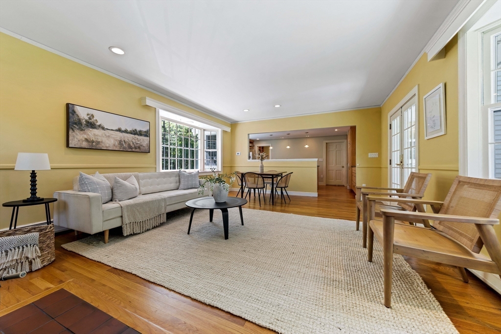 18 Isaac Davis Road Concord, MA 01742 - Photo 12 of 42