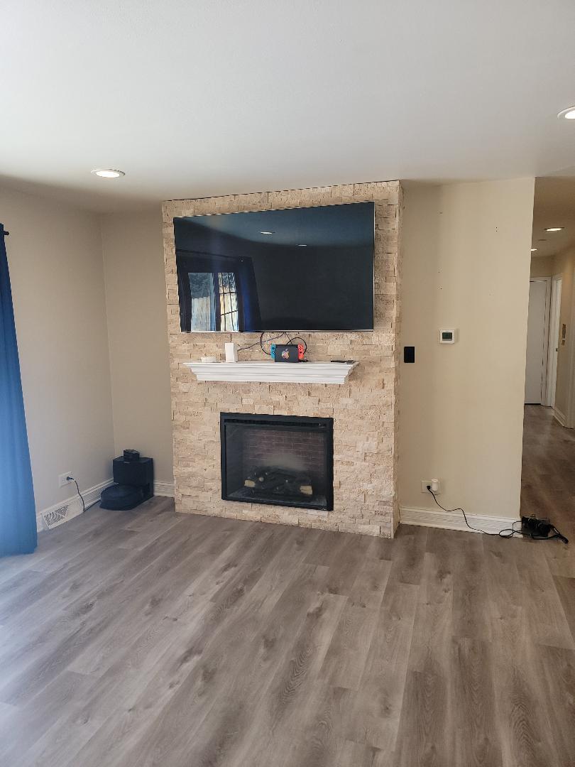 9 Ridgewood Road Elk Grove Village, IL 60007 - Photo 5 of 11 Gallery Image 5