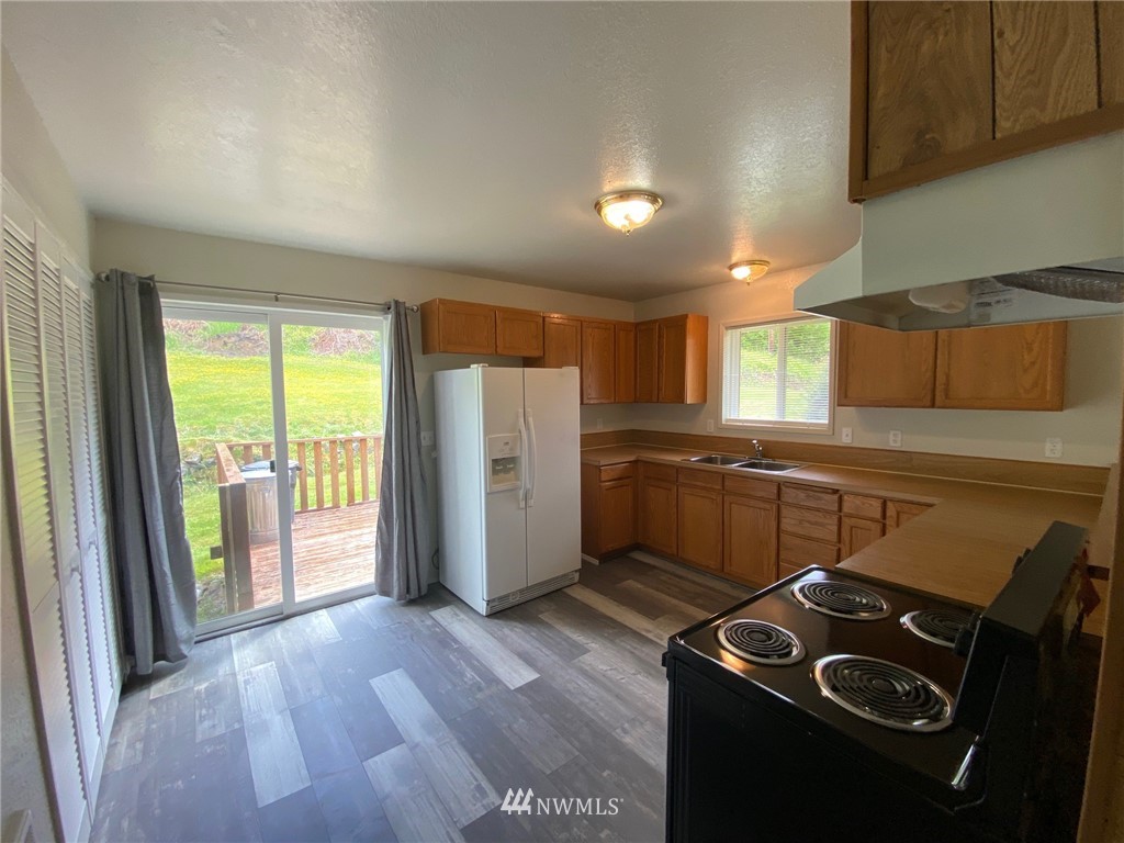 200 Tilton View Road Morton, WA 98356 - Photo 4 of 14 Gallery Image 4