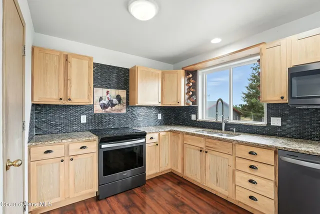 $875,000 | 27408 North Weir Road, Athol, ID 83801