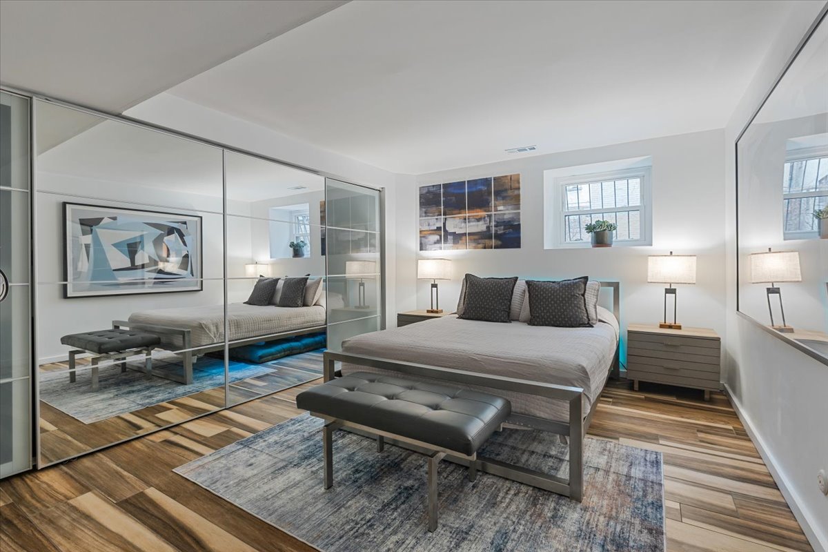 3020 North Sheridan Road, Unit G Chicago, IL 60657 - Photo 17 of 24 Gallery Image 17