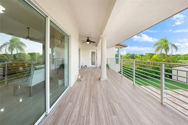 $1,699,999 | 9621 West Calusa Club Drive, Miami, FL 33186
